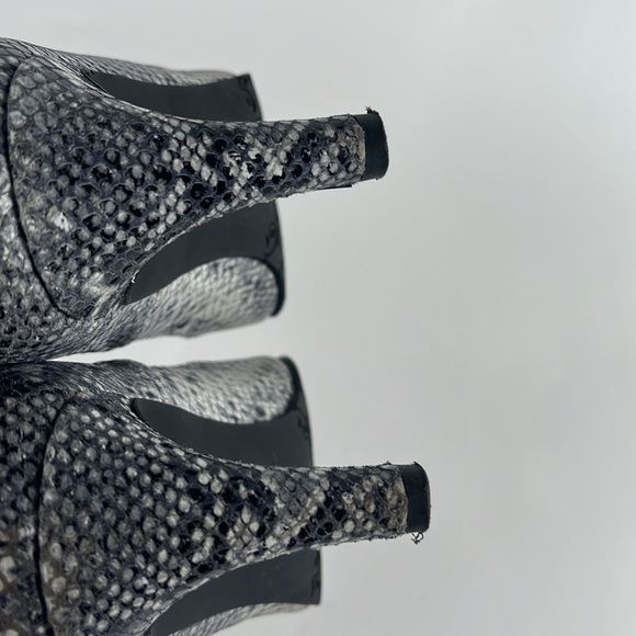 BRENDA ZARO BURGANDY SUEDE PYTHON PRINT HEELS MADE IN SPAIN - Picture 6 of 10